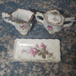 LEFTON CHINA CREAMER, SUGAR DISH AND LID WITH TRAY